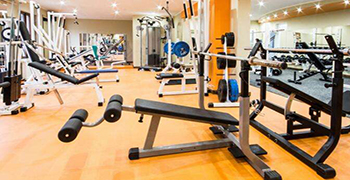 健身器材要抗菌嗎？霉博士來幫你