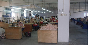 手袋廠如何做好手袋的防霉措施？這些你都知道了嗎？