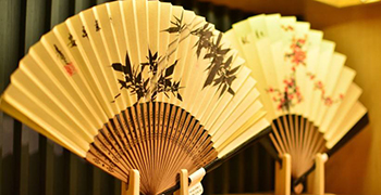 折扇扇骨易發(fā)霉？防霉措施這樣做！