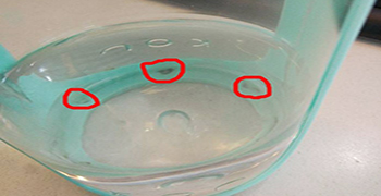 塑料杯夾層發(fā)霉，這樣處理試試！